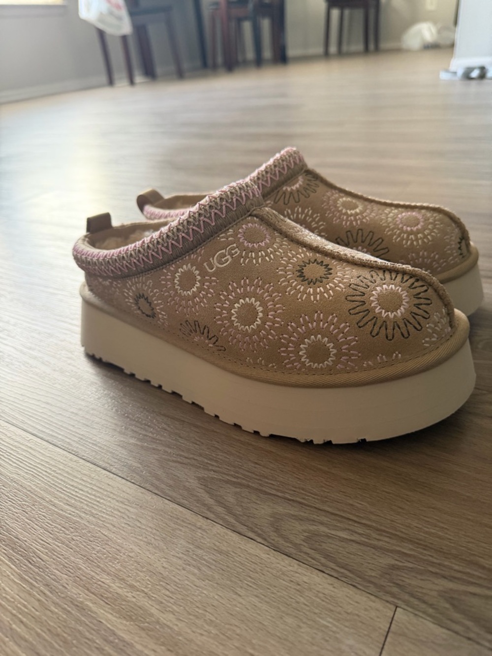 UGG Women's Tazz 2 Sun stitch - Picture 2 of 5